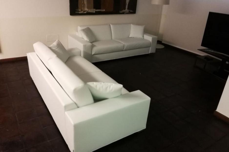 COME ABBINARE DUE DIVANI DIVERSI IN UN SALOTTO 111